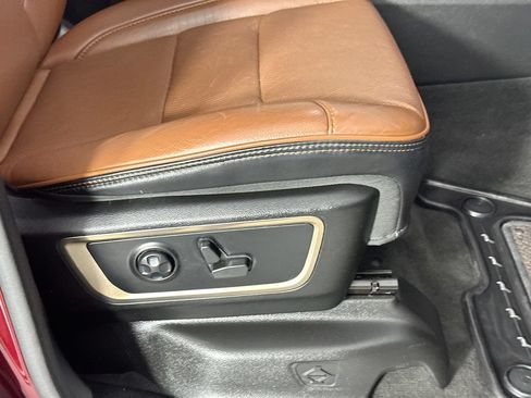 Used 2021 RAM 1500 Limited AWD/4WD image 23