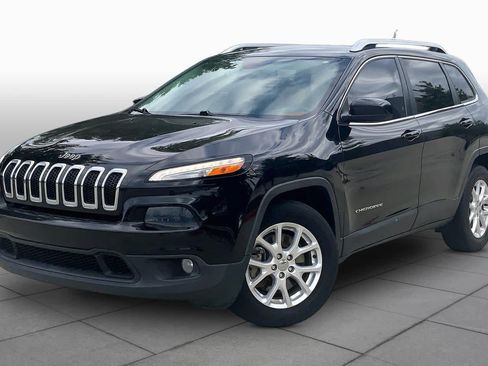 Used 2015 Jeep Cherokee Latitude w/ Comfort/Convenience Group FWD image 1