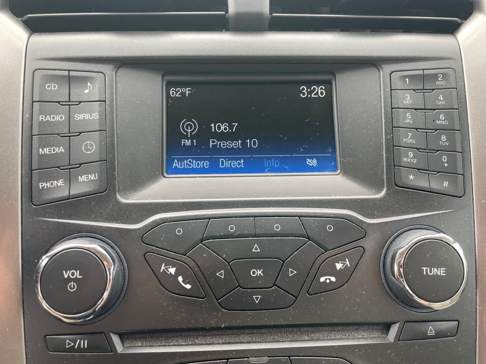 Used 2017 Ford Fusion SE FWD image 15