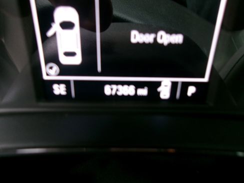 Used 2018 Chevrolet Cruze LT w/ Convenience Package image 24