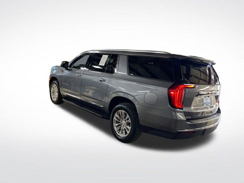 Certified 2021 GMC Yukon XL SLT w/ SLT Premium Package AWD/4WD image 3