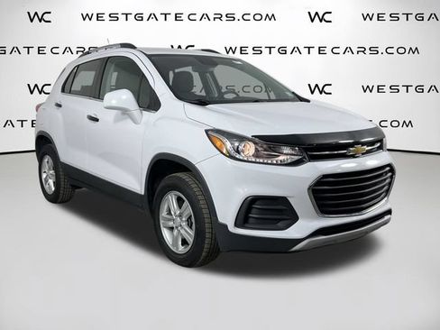 Used 2020 Chevrolet Trax LT AWD/4WD image 40