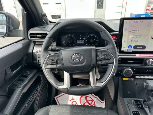 New 2026 Toyota 4Runner TRD Off-Road Premium AWD/4WD image 18