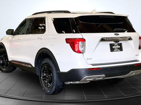 Used 2023 Ford Explorer XLT w/ Equipment Group 202A AWD/4WD image 15