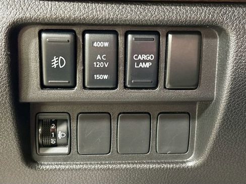 Used 2016 Nissan Titan Platinum Reserve AWD/4WD image 12