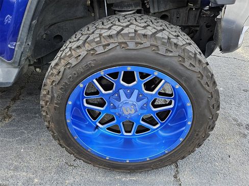 Used 2018 Jeep Wrangler Unlimited Sahara image 4