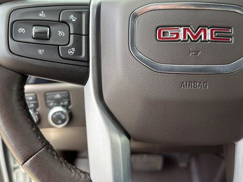 Used 2022 GMC Sierra 1500 SLE w/ Preferred Package AWD/4WD image 15