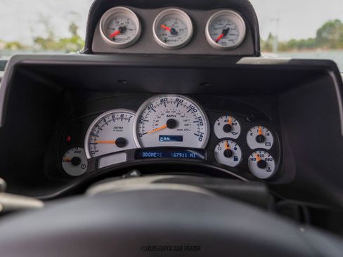 Used 2004 HUMMER H2 w/ Preferred Equipment Group image 42