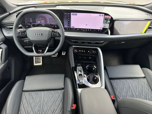 New 2026 Audi SQ5 Premium Plus AWD/4WD image 24