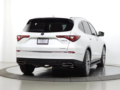 Used 2023 Acura MDX SH-AWD w/ Advance Package image 10