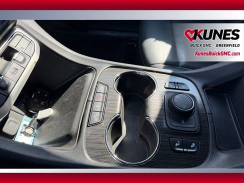 Used 2023 GMC Acadia SLT AWD/4WD image 27