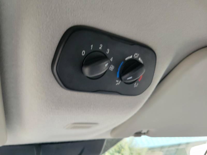 Used 2018 Ford Transit 350 XL RWD image 12