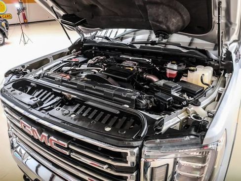 Used 2023 GMC Sierra 2500 SLT w/ SLT Convenience Package image 44