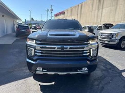Used 2022 Chevrolet Silverado 3500 High Country w/ Z71 Off-Road Package AWD/4WD image 8