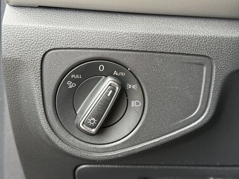 Used 2023 Volkswagen Atlas SEL AWD/4WD image 23