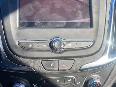 Certified 2024 Chevrolet Equinox LT w/ LPO, Floor Liner Package image 35