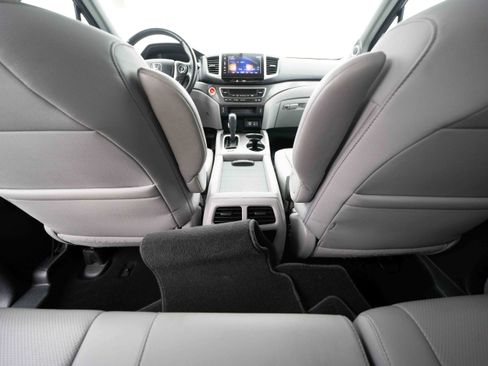 Used 2017 Honda Ridgeline RTL-T image 22