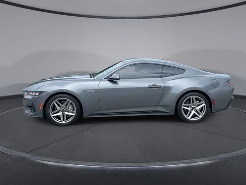 Used 2024 Ford Mustang GT RWD image 5