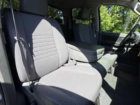 Used 2008 Dodge Ram 1500 Truck ST AWD/4WD image 15