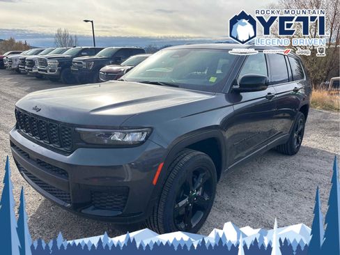 New 2025 Jeep Grand Cherokee L Laredo image 1