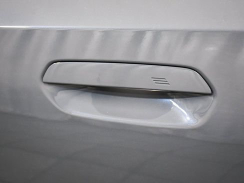 Used 2025 BMW M5 w/ Executive Package image 12