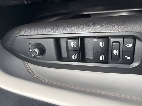 Used 2025 Jeep Compass Limited AWD/4WD image 53
