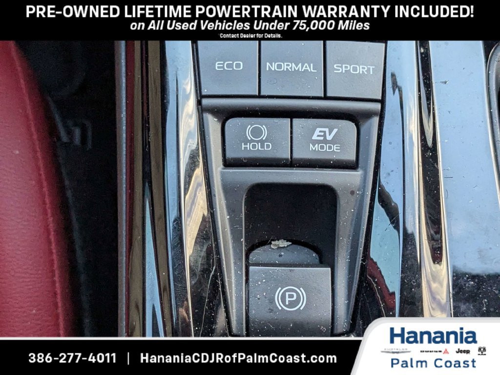 Used 2025 Toyota Camry XSE FWD image 23