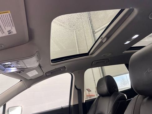 Used 2021 Buick Enclave Avenir w/ Avenir Technology Package image 14