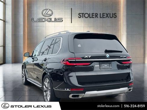 Used 2024 BMW X7 xDrive40i w/ Executive Package image 4