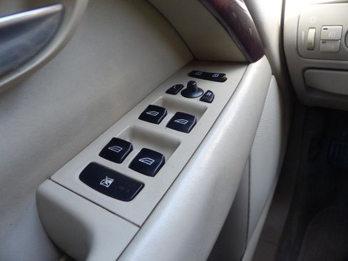 Used 2007 Volvo S80 3.2 image 19