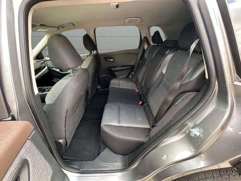 Used 2021 Nissan Rogue SV image 27