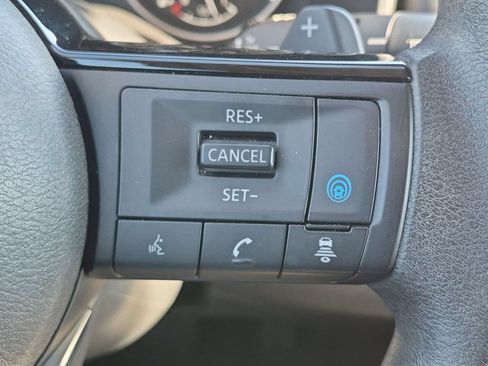 Used 2023 Nissan Rogue SV AWD/4WD image 19