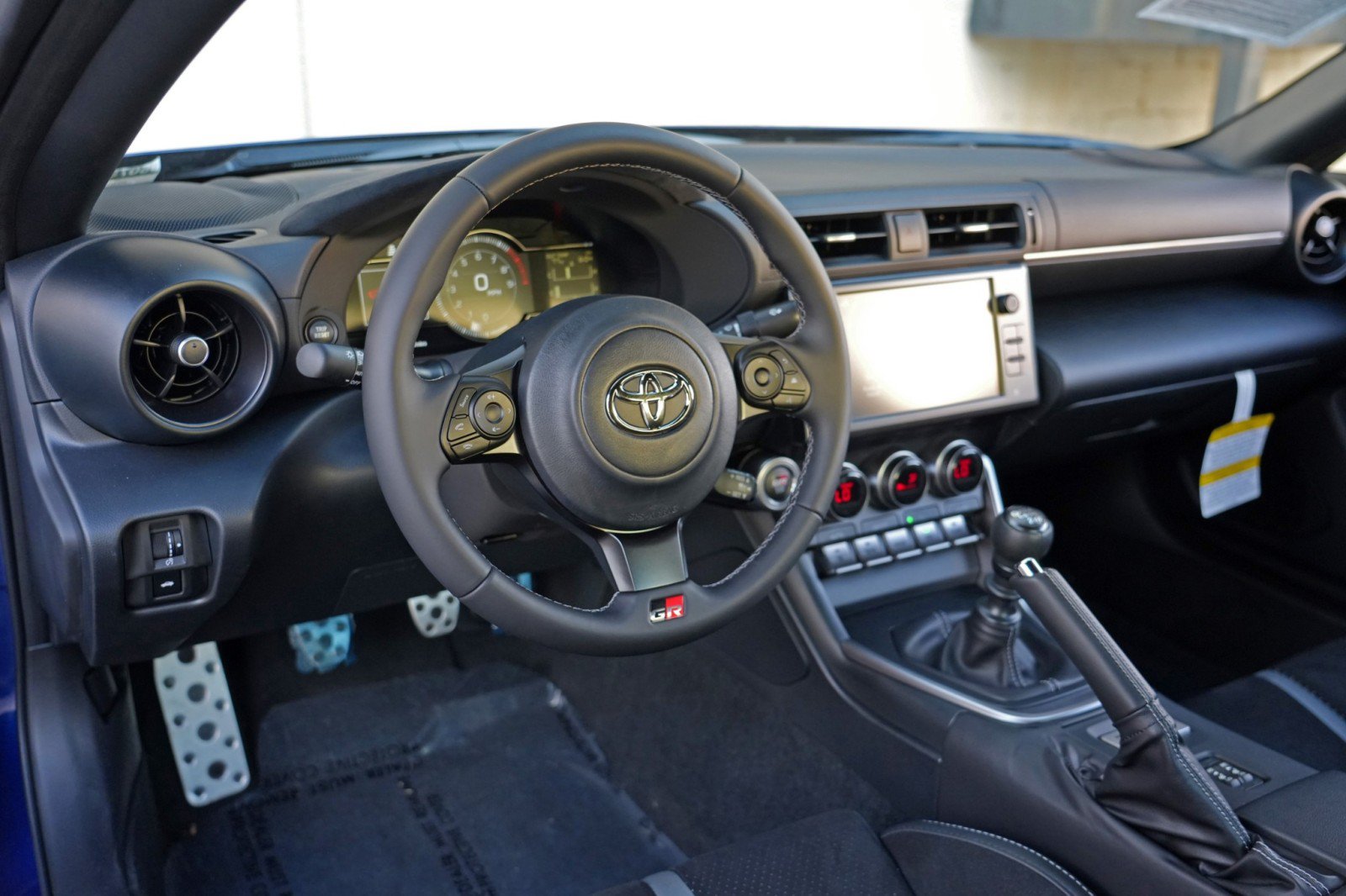 Used 2026 Toyota GR86 Premium w/ GR Aero Kit RWD image 14