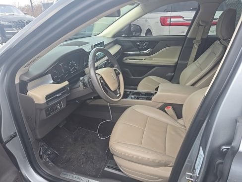 Certified 2022 Lincoln Corsair AWD w/ Premium Package image 6