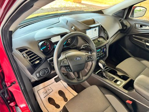 Used 2019 Ford Escape SE FWD image 10