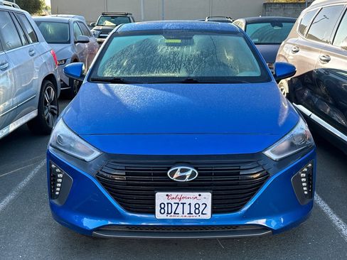 Used 2017 Hyundai Ioniq Limited image 3