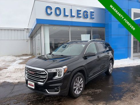 Used 2023 GMC Terrain SLT image 1