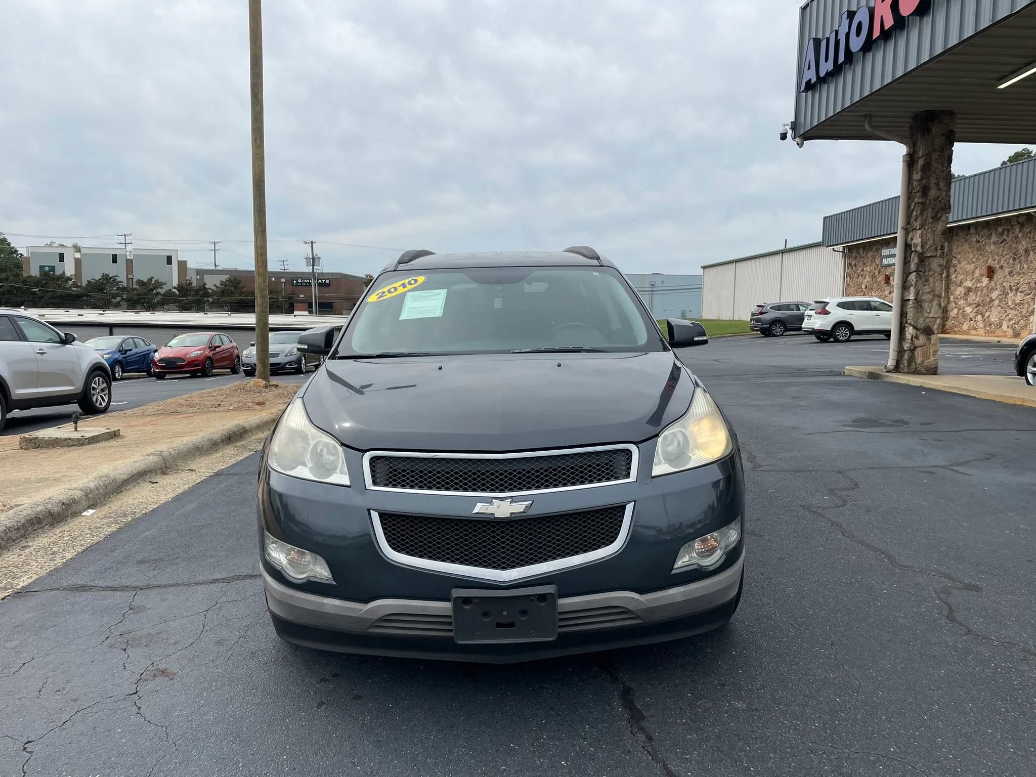 Used 2010 Chevrolet Traverse LT w/ Personal Connectivity Package AWD/4WD image 2