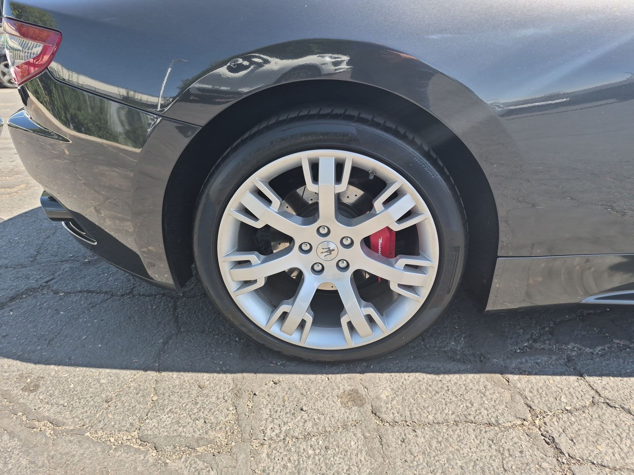 Used 2014 Maserati GranTurismo Sport RWD image 12