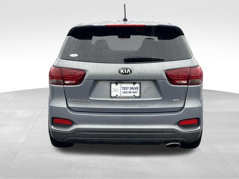 Used 2019 Kia Sorento L image 4