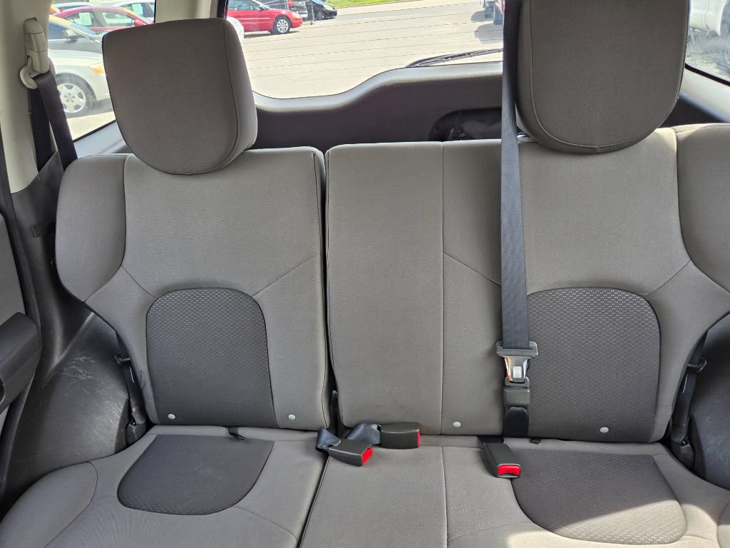 Used 2014 Nissan Xterra S RWD image 21