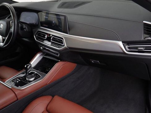 Used 2022 BMW X6 xDrive40i w/ Premium Package image 19