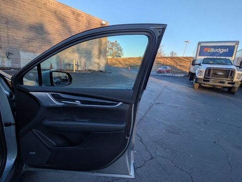 Used 2024 Cadillac XT5 Premium Luxury image 30