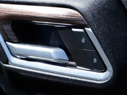 Used 2024 Chevrolet Silverado 3500 LT w/ Convenience Package image 12