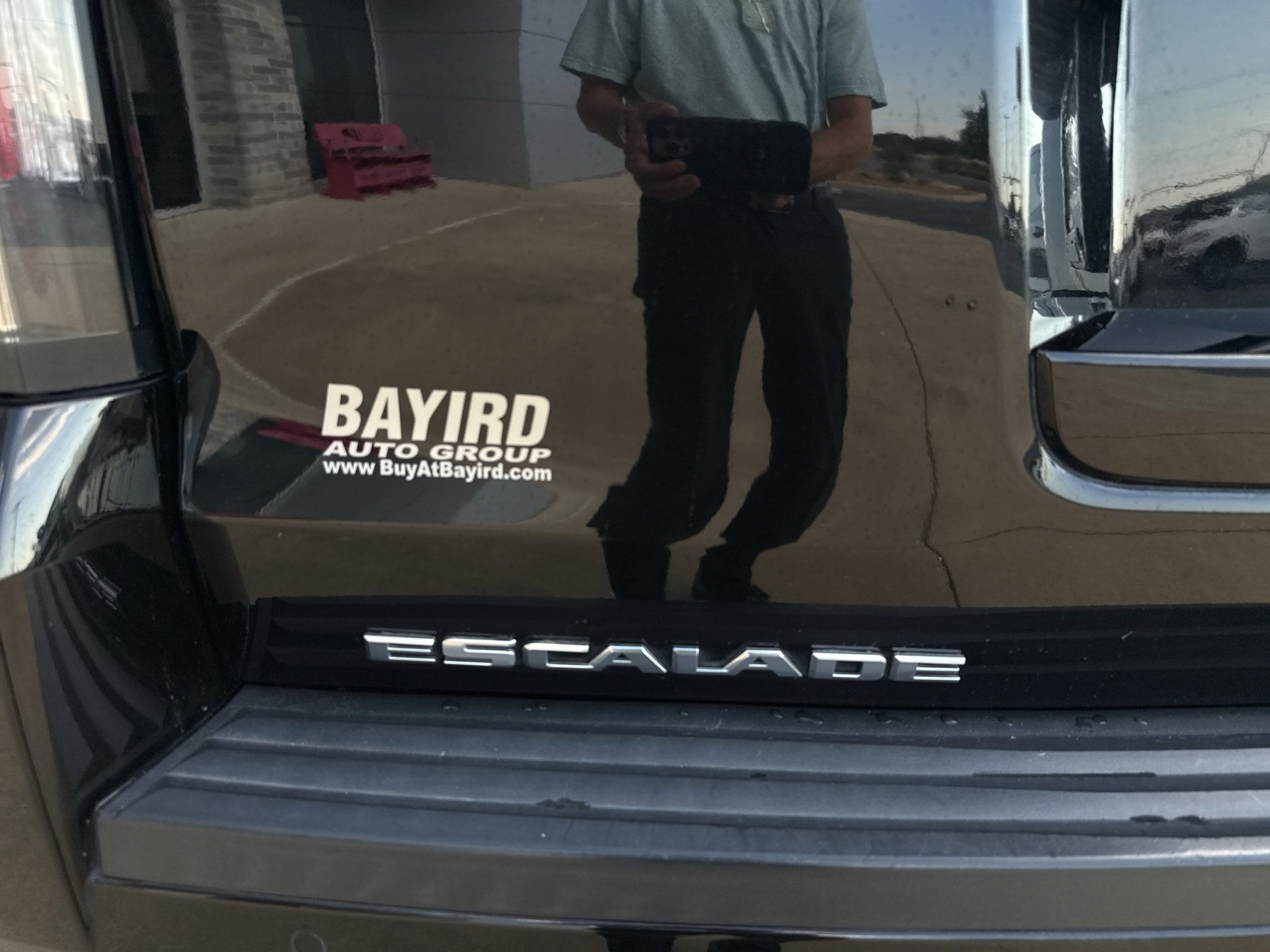 Used 2018 Cadillac Escalade Luxury AWD/4WD image 14