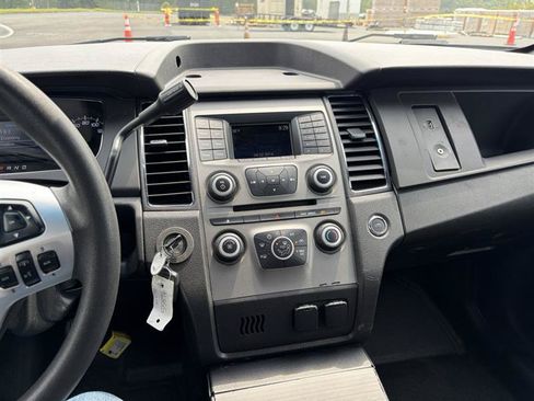 Used 2017 Ford Taurus Police Interceptor AWD image 20