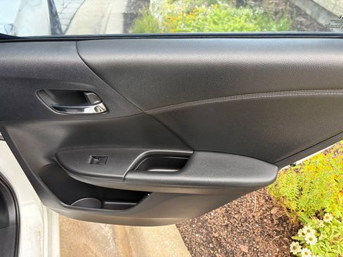 Used 2015 Honda Accord Sport image 20