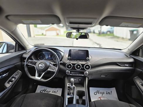 Used 2021 Nissan Sentra SV FWD image 18