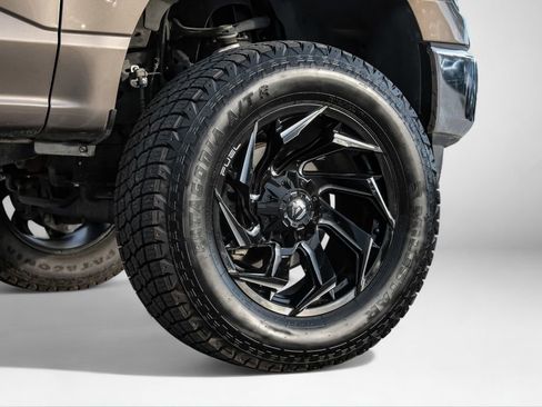 Used 2023 Ford F150 XLT image 55