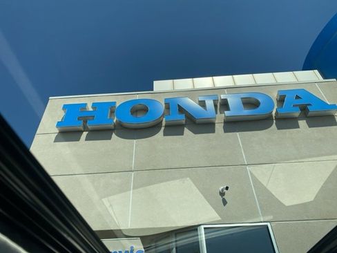 New 2025 Honda Accord SE image 18